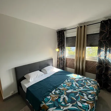 Apparemment Pres De Cdg Paris & Disneyland * Tremblay-en-France