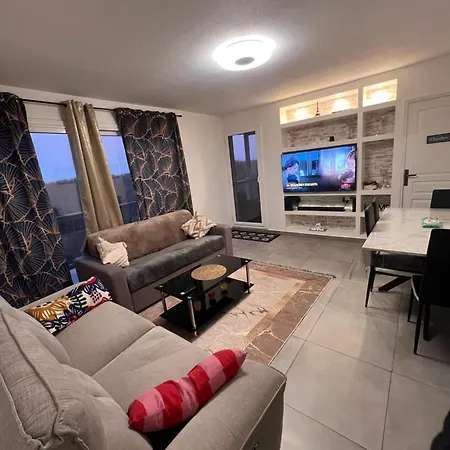 Apparemment Pres De Cdg Paris & Disneyland Apartment Tremblay-en-France