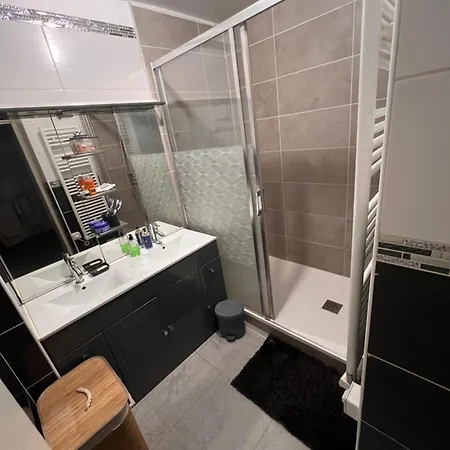 Apparemment Pres De Cdg Paris & Disneyland Tremblay-en-France